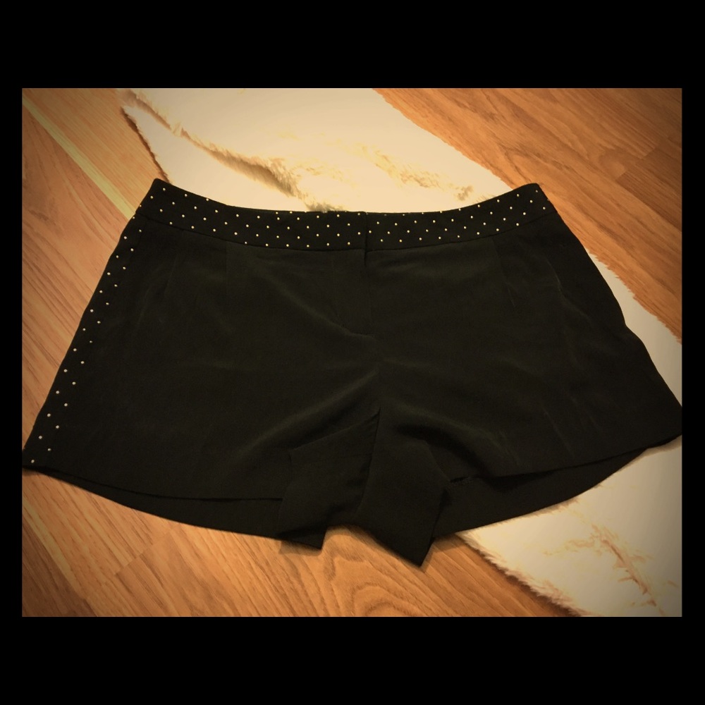Express Black Dressy Shorts Size 2 w/ Gold Accents